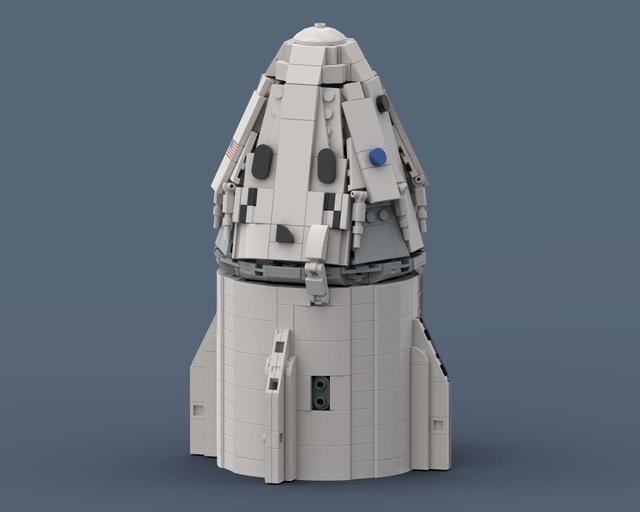 Crew Dragon - LEGO spacecraft Spaceflight MOC built from 968 Bricks, in scale 1:40